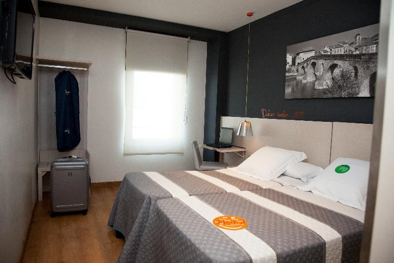 Bed4U Tudela Hotel Eksteriør billede